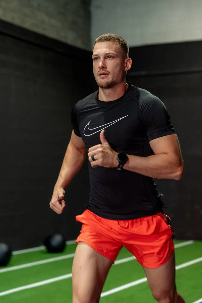 Running on an indoor track